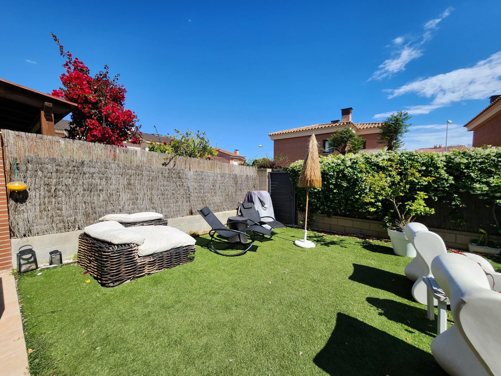 Garden of Single-family semi-detached for sale in Cambrils  with Air Conditioner, Heating and Private garden
