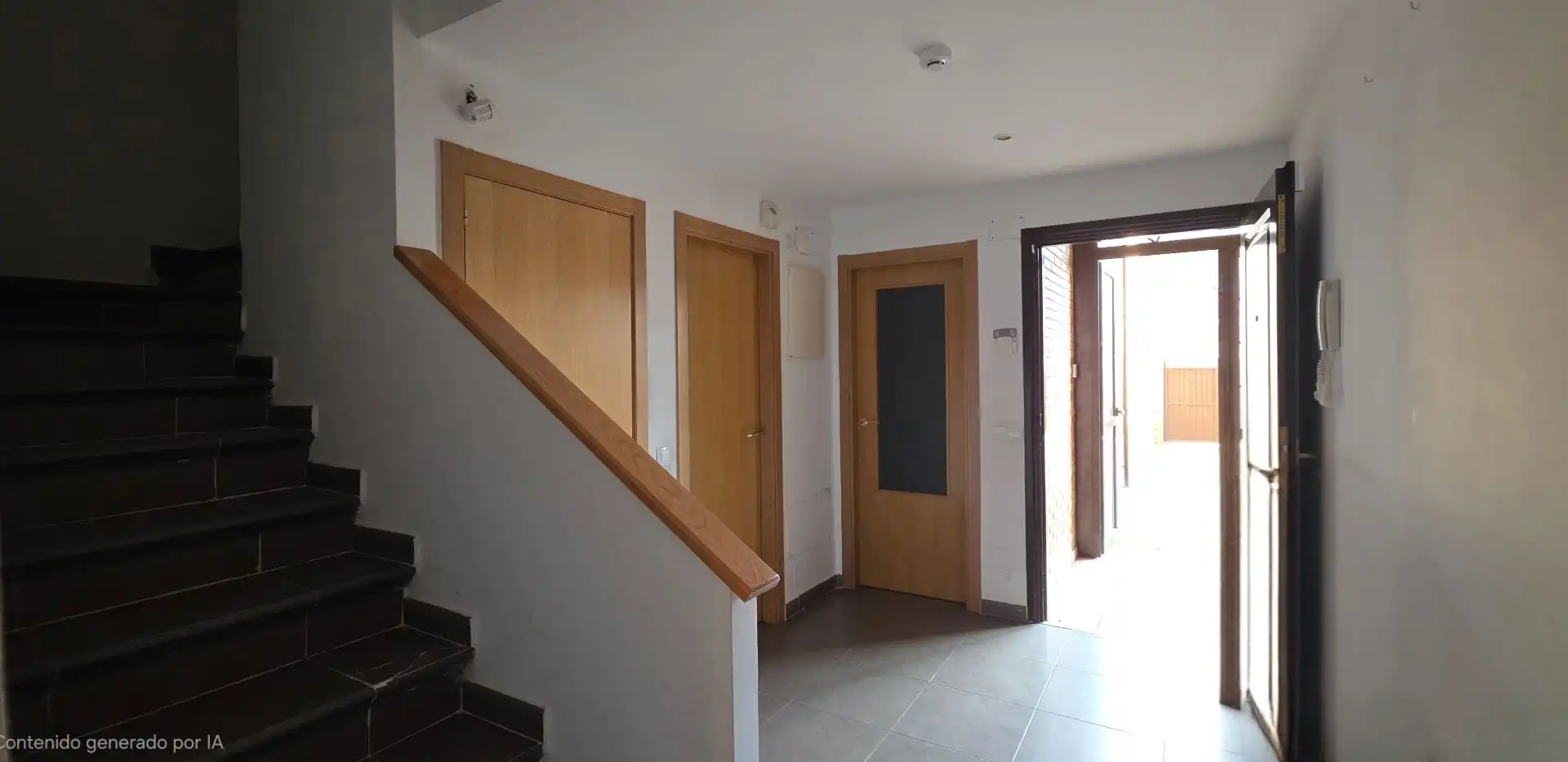 Haus oder Chalet zum Verkauf in Ugena mit Klimaanlage, Heizung und Privatgarten