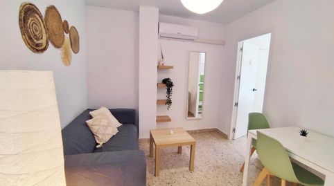 Foto 2 de Planta baja de alquiler en Francisco de Paula Valladar Serrano, Cartuja, Granada Capital