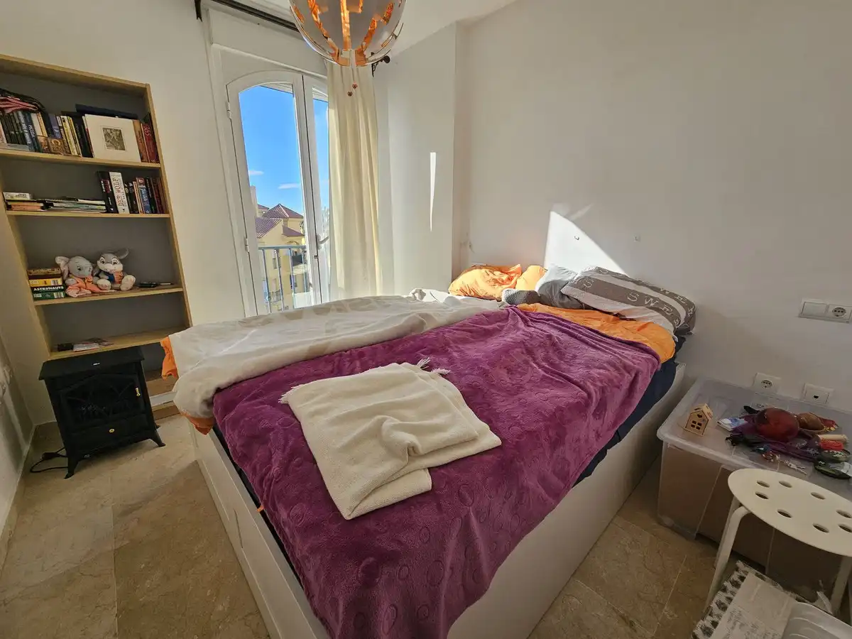 Dormitori de Apartament en venda en Mijas amb Aire condicionat, Terrassa i Traster