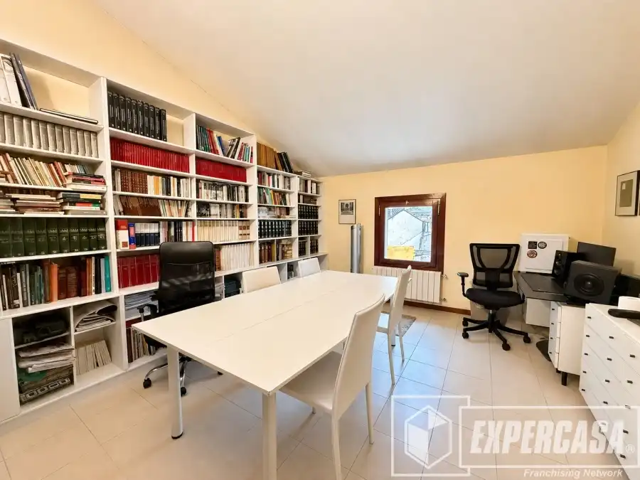 Casa o xalet en venda en Llíria amb Aire condicionat, Terrassa i Traster