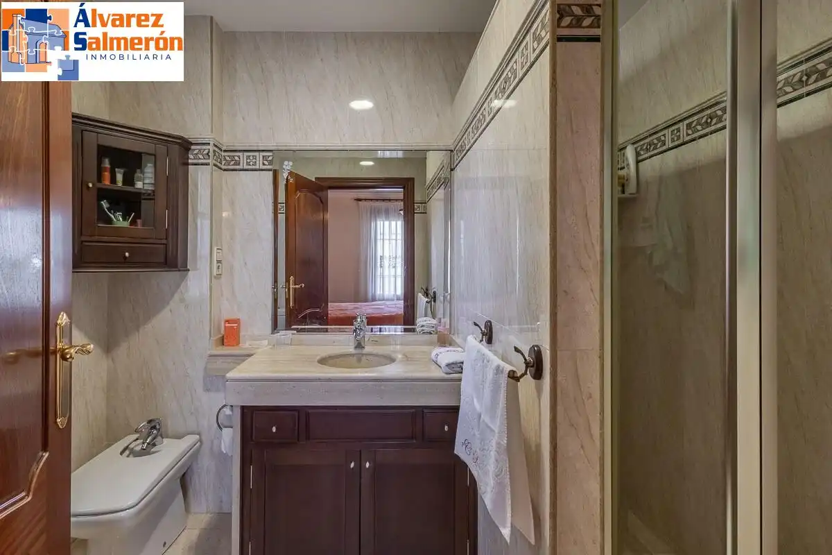 Casa con jardín en venta en Calle MARIANA PINEDA, imagen 23