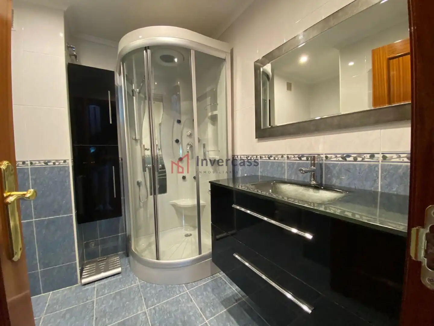 Baño de Casa adosada en venta en Castro-Urdiales
