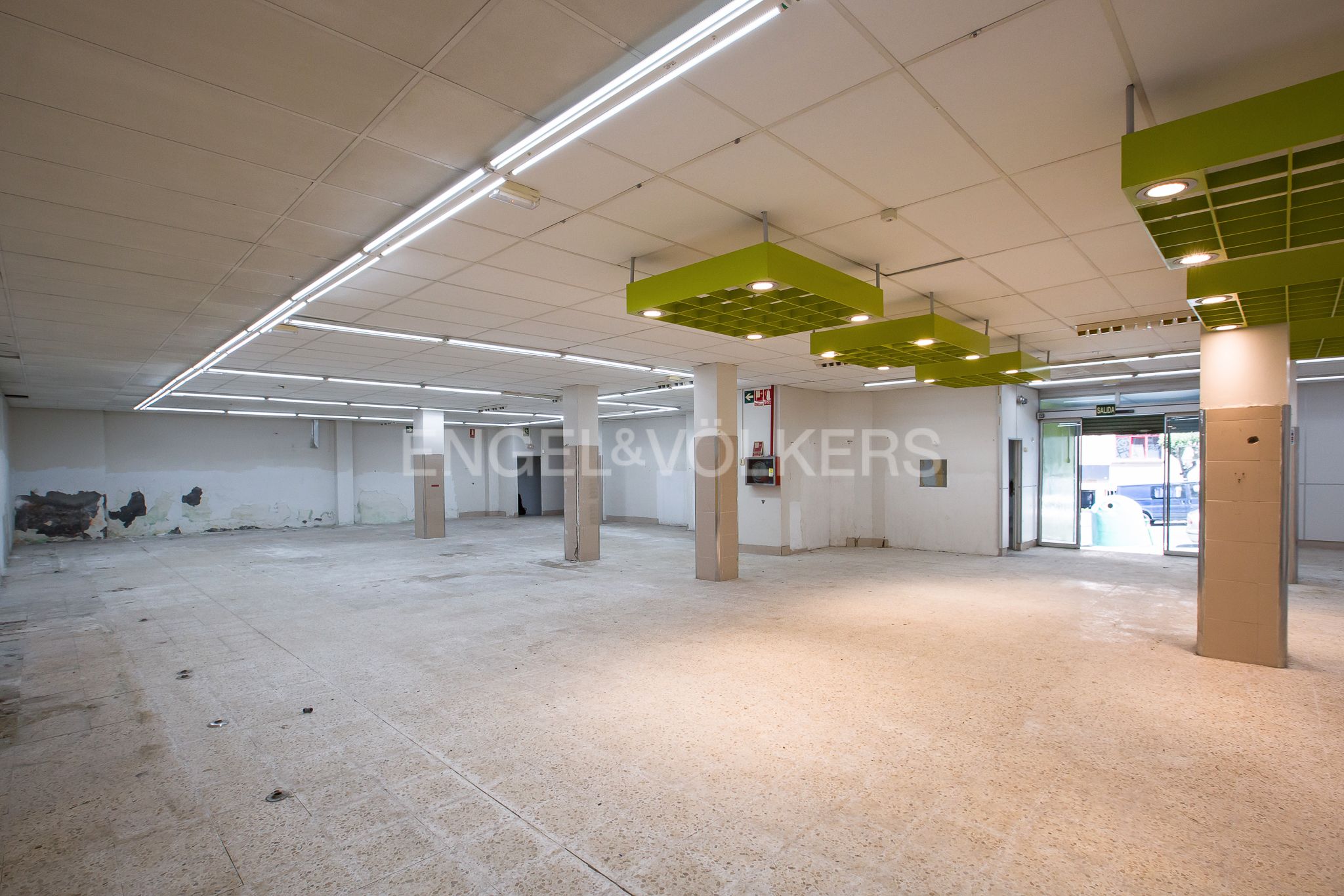 Flat for sale in Bilbao   with Air Conditioner and Heating