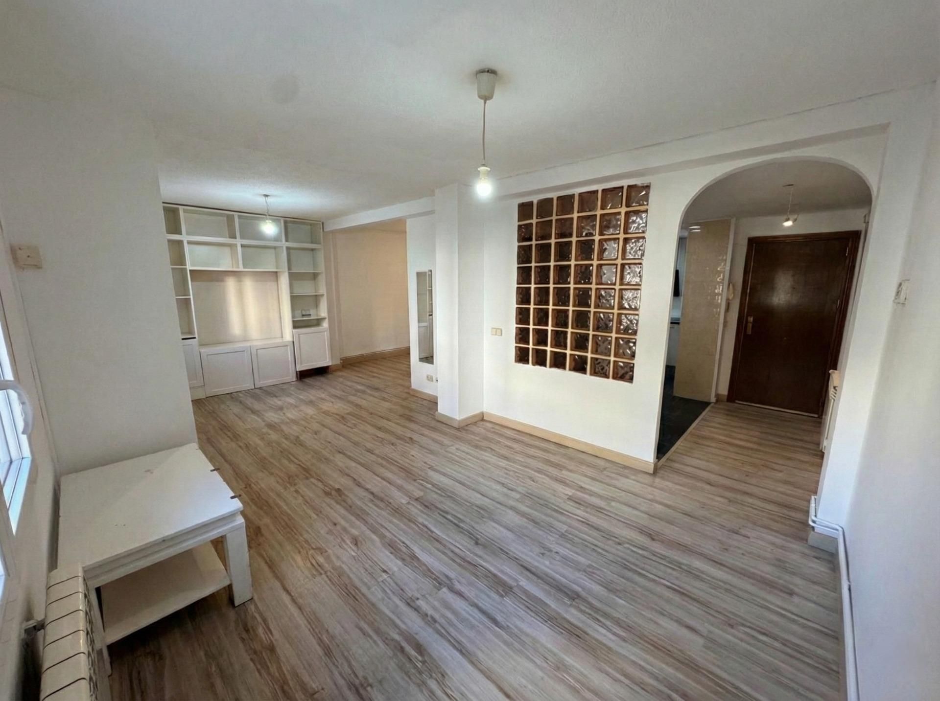 Flat to rent in  Madrid Capital  with Heating