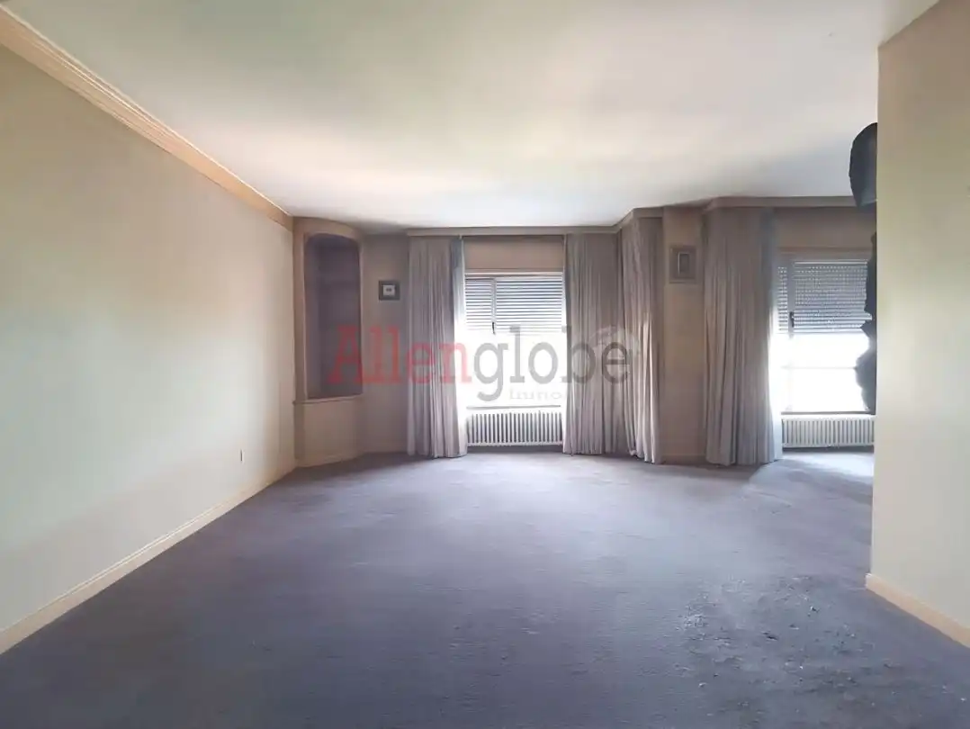 Living room of Flat for sale in Oviedo   with Heating, Terrace and Balcony