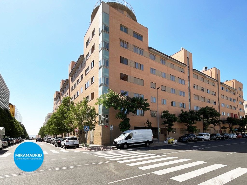 Vista exterior de Pis en venda en San Sebastián de los Reyes amb Aire condicionat