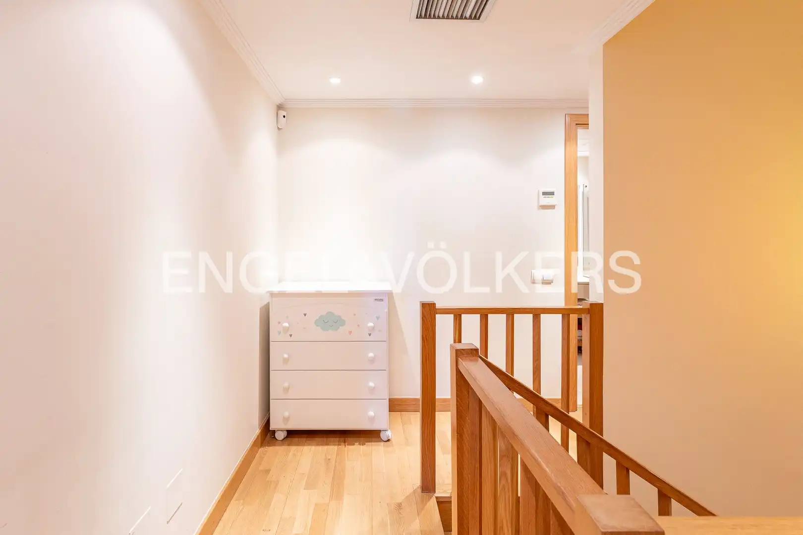 Dúplex en venta en Majadahonda con Aire acondicionado, Calefacción y Jardín privado