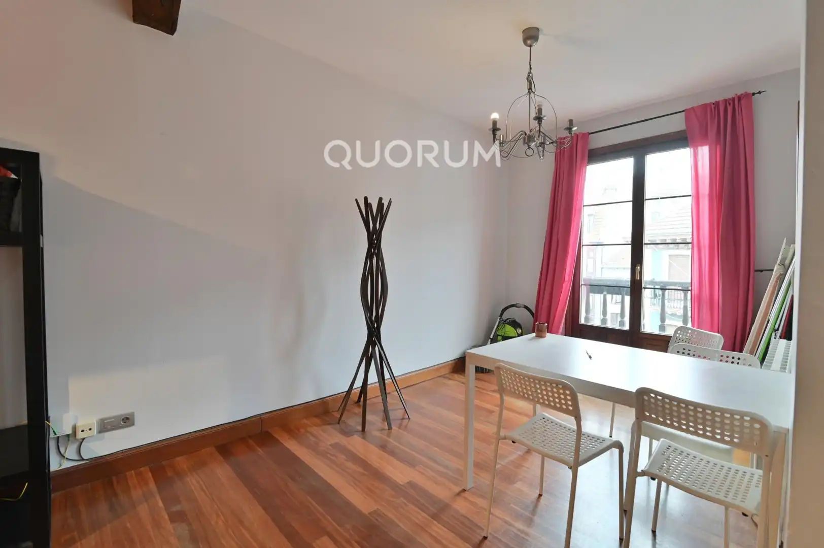 Bedroom of Flat for sale in Bilbao   with Furnished, Balcony and Jacuzzi