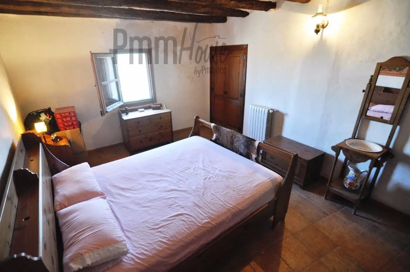 Habitación de Finca rústica en venta en Calonge de Segarra con Terraza, Trastero y Piscina