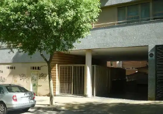 Local comercial en venda a C/ Madre Isabel Larrañaga