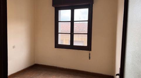Foto 3 de Piso en venta en Calle Domingo García Regueral, 10, La Felguera, Asturias