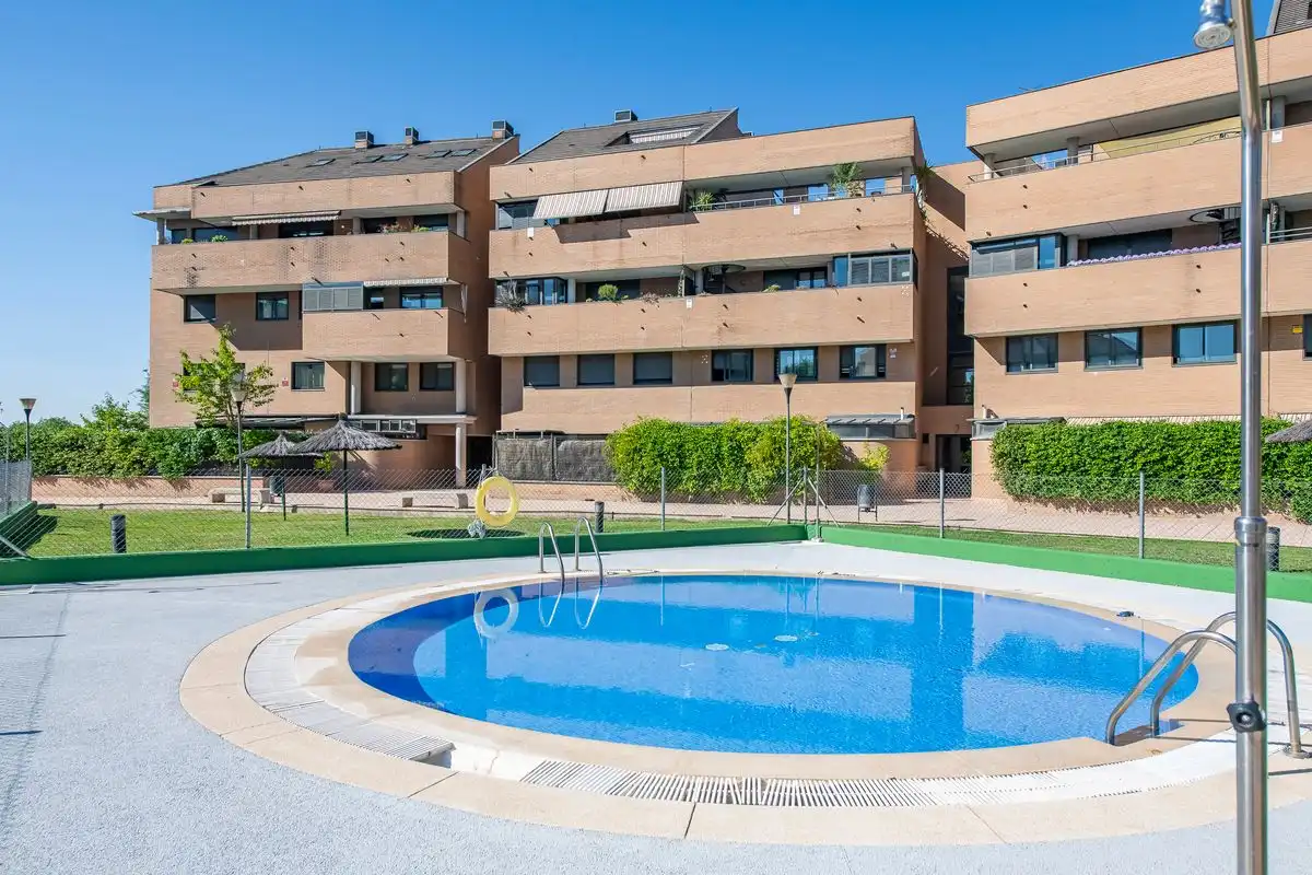 Piscina de Àtic en venda en Pozuelo de Alarcón amb Aire condicionat, Calefacció i Jardí privat