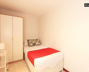 Bedroom of Flat to share in  Madrid Capital  with Air Conditioner, Heating and Terrace