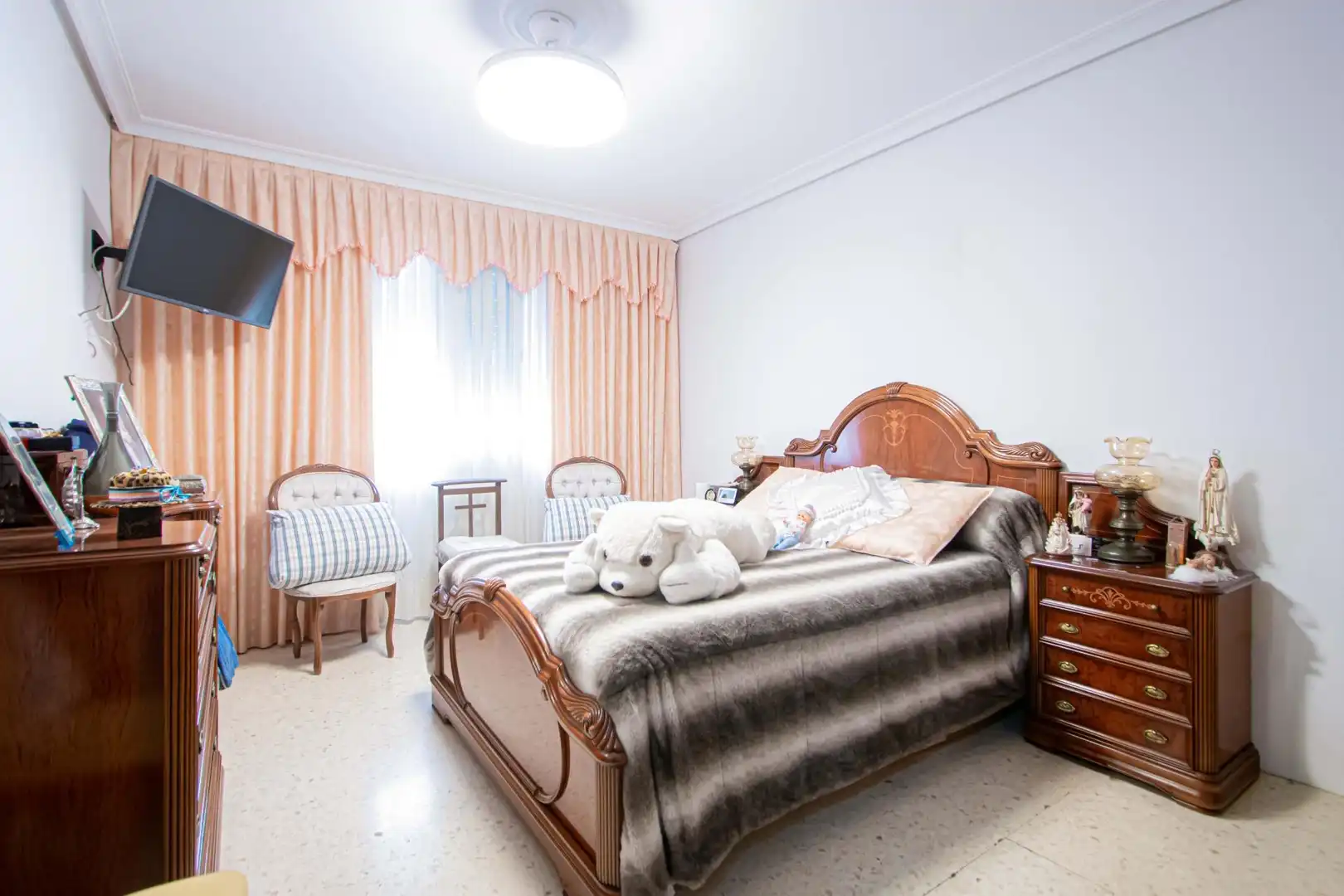 Habitación de Piso en venta en Sevilla con Aire acondicionado, Calefacción y Balcón