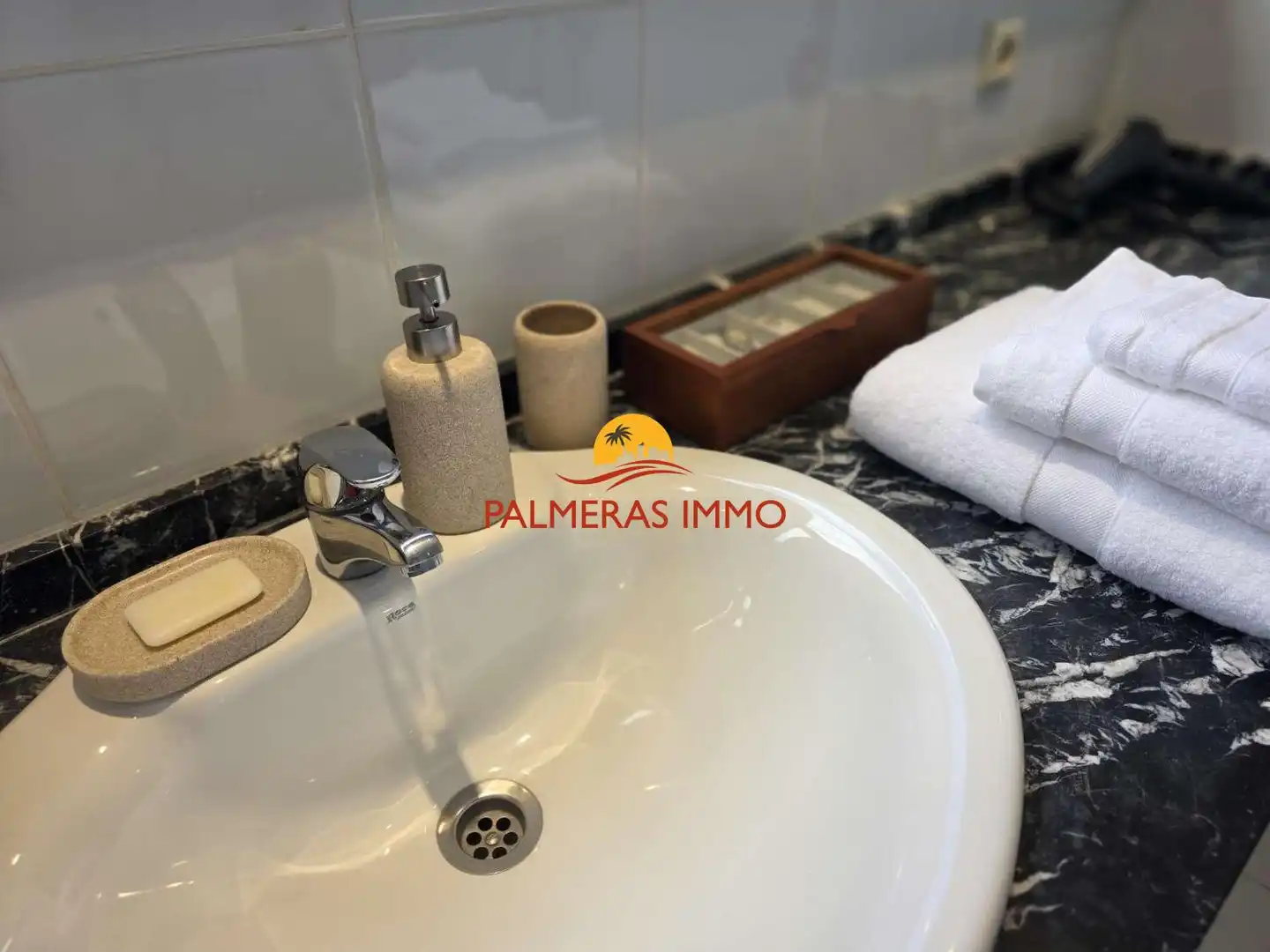 Chalet con piscina en venta en Sant Jordi d'Alfama, imagen 28