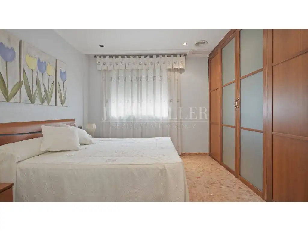 Habitación de Casa o chalet en venta en Elche / Elx con Aire acondicionado, Calefacción y Jardín privado