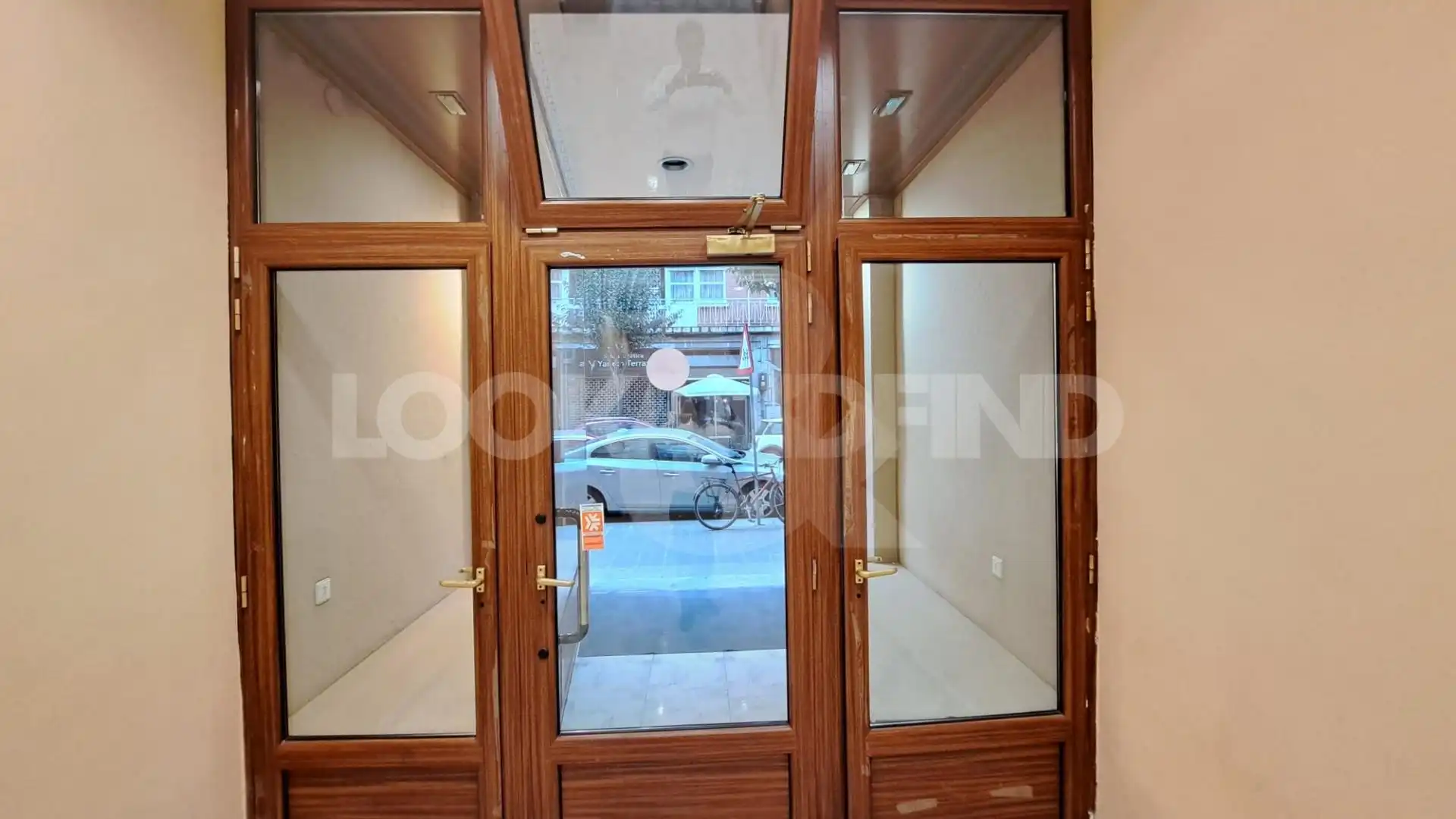 Business premises for sale in Calle MANUEL ALLENDE, imagen 6