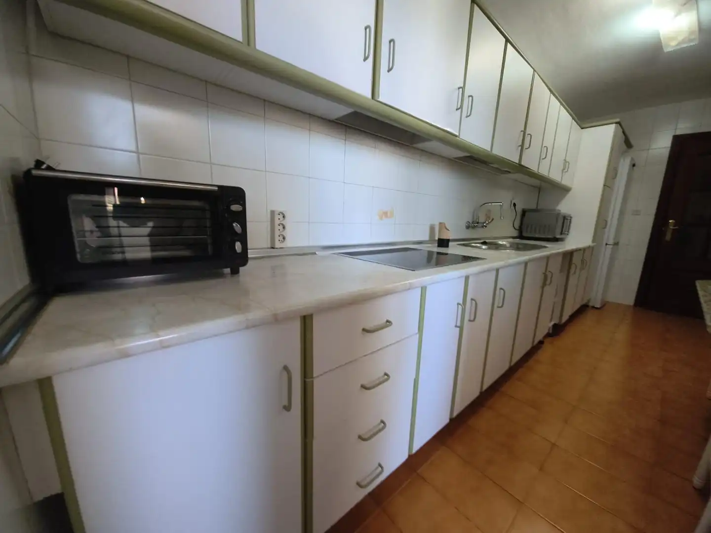 Cuina de Àtic de lloguer en Granada amb Terrassa