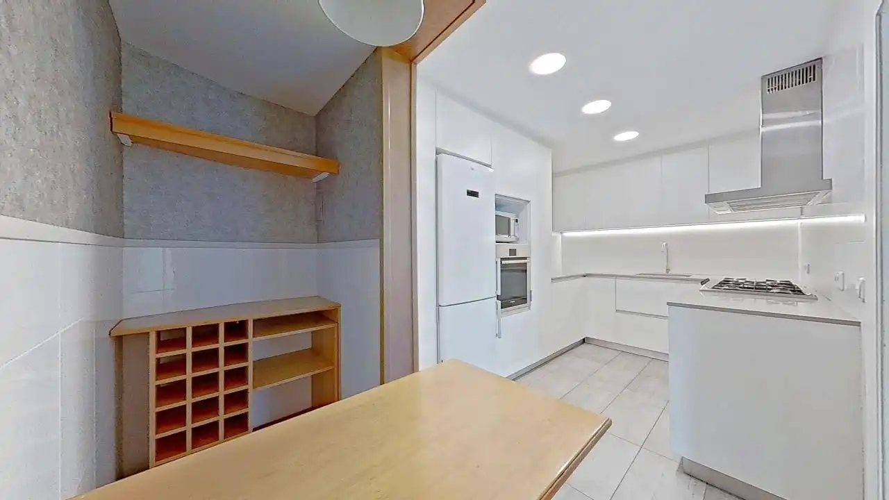 Cocina de Piso en venta en Barcelona con Aire acondicionado, Calefacción y Amueblado