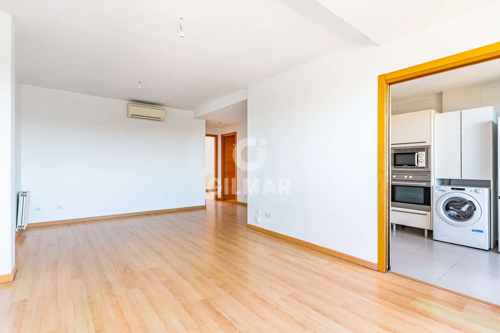 Wohnzimmer von Dachboden zum Verkauf in Madrid mit Heizung, Privatgarten und Abstellraum