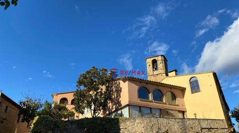 Galliners Vilademuls, Girona  Casa independiente con licencia turística, piscina climatizada y amplios espacios