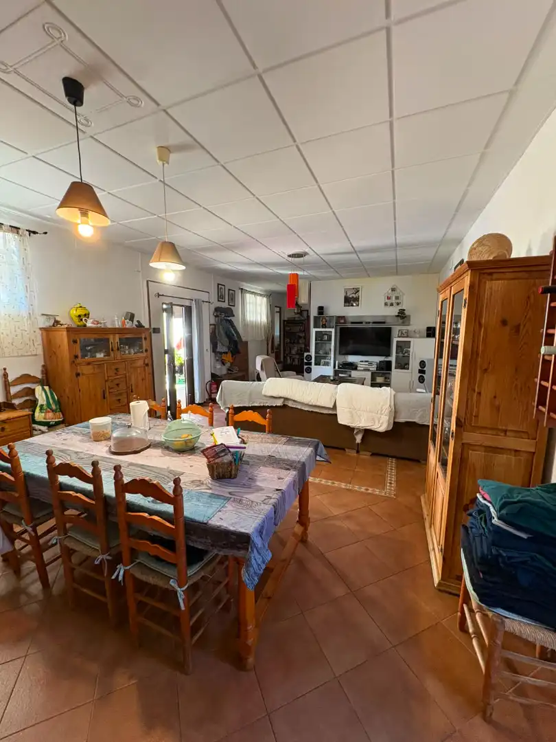 Sala d'estar de Casa o xalet en venda en Sanlúcar de Barrameda amb Jardí privat, Piscina i Moblat