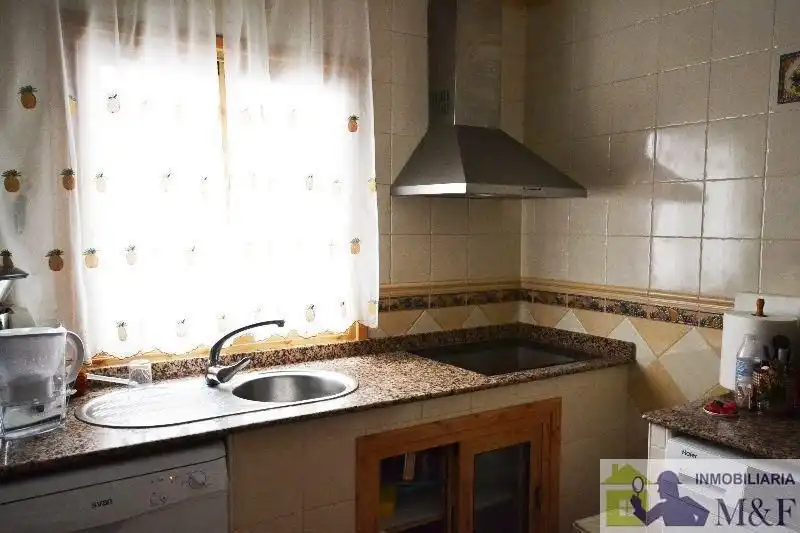 Cocina de Piso en venta en Palma del Río con Aire acondicionado, Trastero y Amueblado
