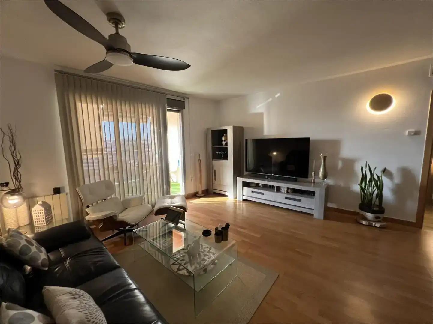 Wohnzimmer von Dachboden zum Verkauf in Murcia mit Klimaanlage, Parkett und Abstellraum