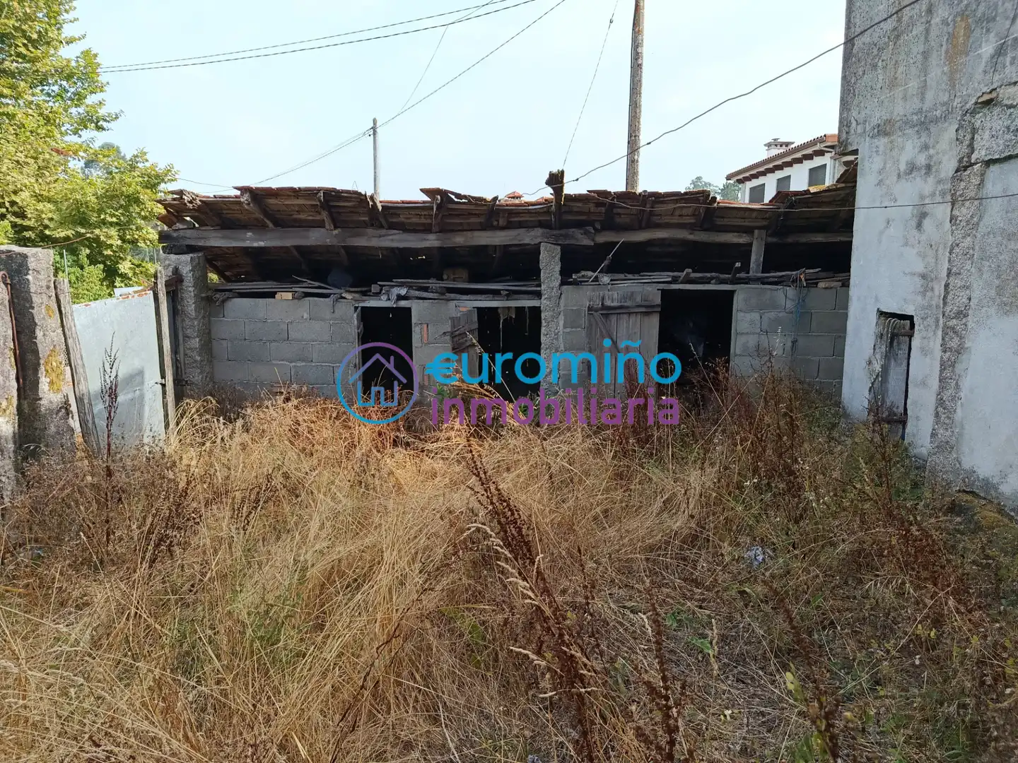 Casa o xalet en venda en Salvaterra de Miño amb Jardí privat, Traster i Moblat