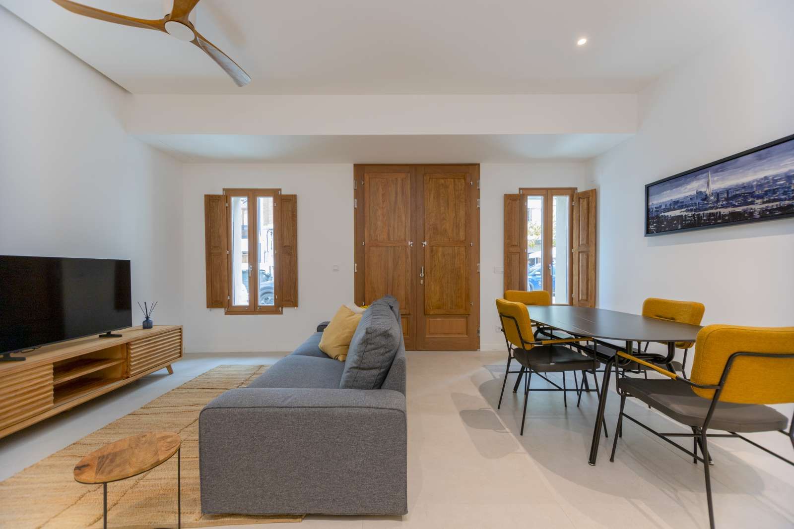 Living room of Apartments for share in  Valencia Capital  with Air Conditioner, Terrace and Furnished