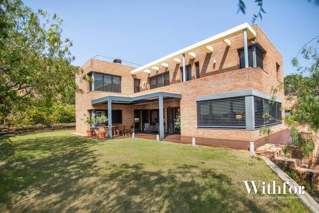 Casa-chalet en Alquiler en Sarrià