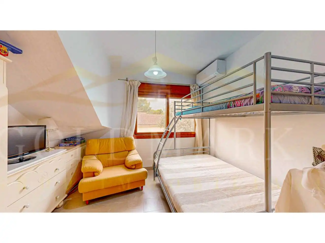 Habitación de Casa o chalet en venta en El Vendrell con Aire acondicionado, Calefacción y Jardín privado