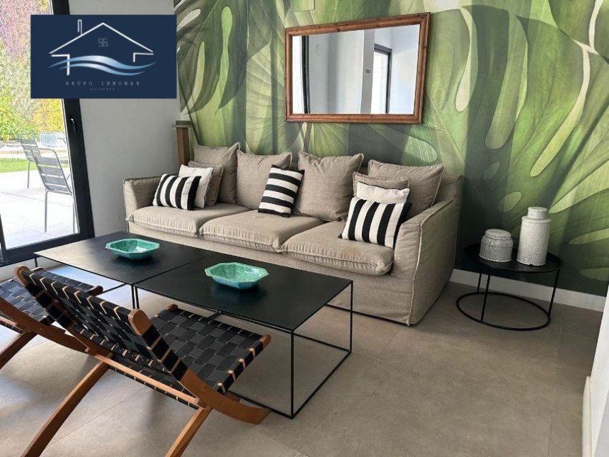 Living room of Flat for sale in Alicante / Alacant  with Air Conditioner, Heating and Parquet flooring