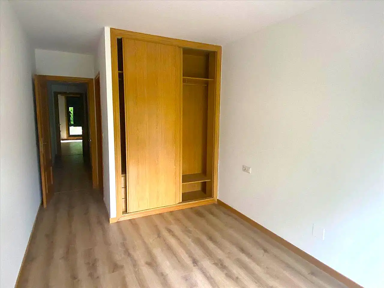 Bedroom of Flat for sale in Mondariz-Balneario  with Parquet flooring