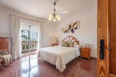 Habitación de Casa o chalet en venta en Torremolinos con Aire acondicionado, Calefacción y Jardín privado