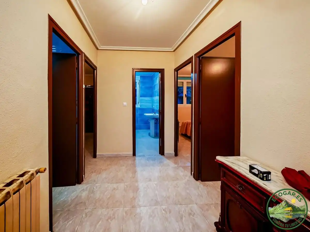 Chalet con jardín en venta en Quintana del Castillo, imagen 4