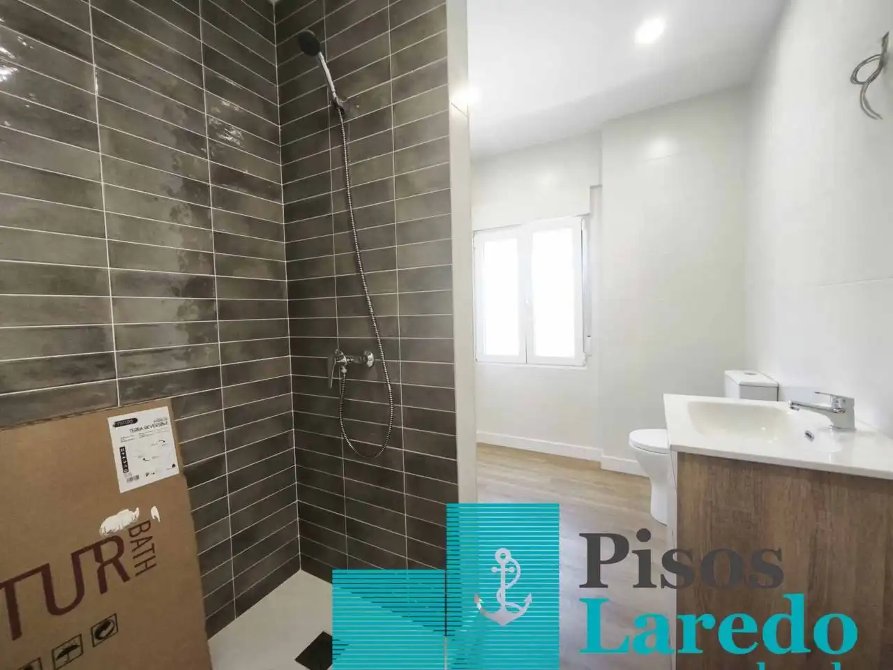Bathroom of Flat for sale in Ampuero  with Heating and Parquet flooring