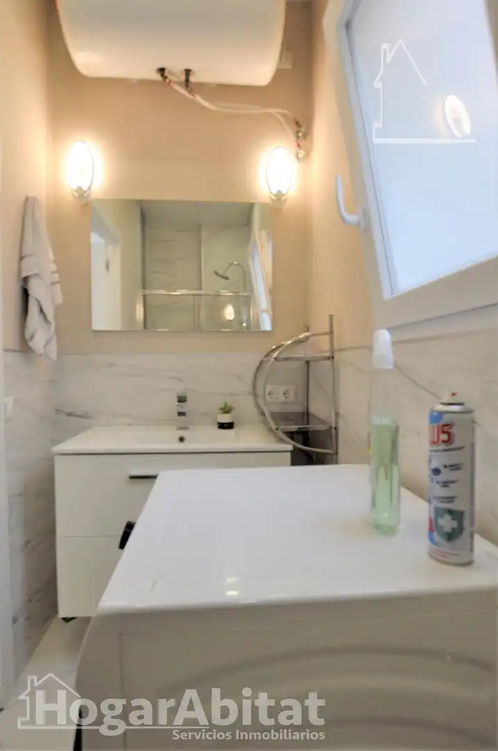 Badezimmer von Wohnung zum Verkauf in Valencia mit Klimaanlage, Heizung und Möbliert