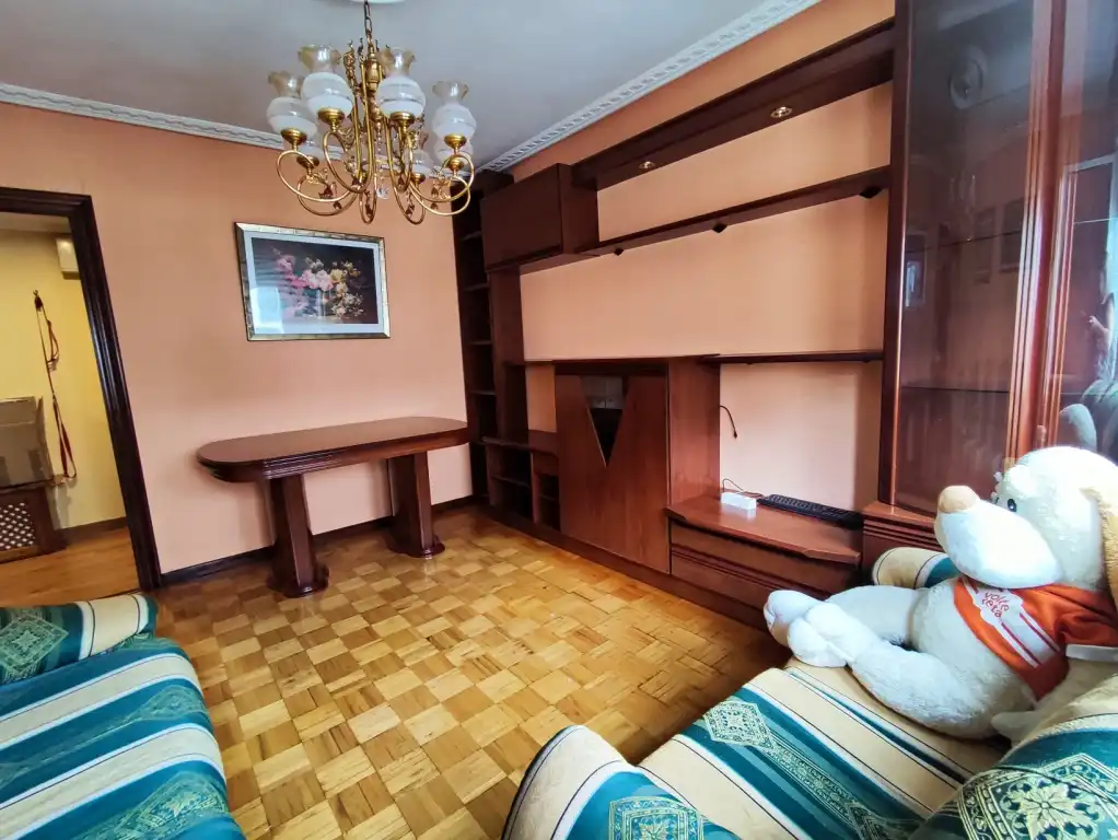 Sala de estar de Piso en venta en Gijón  con Calefacción, Parquet y Amueblado