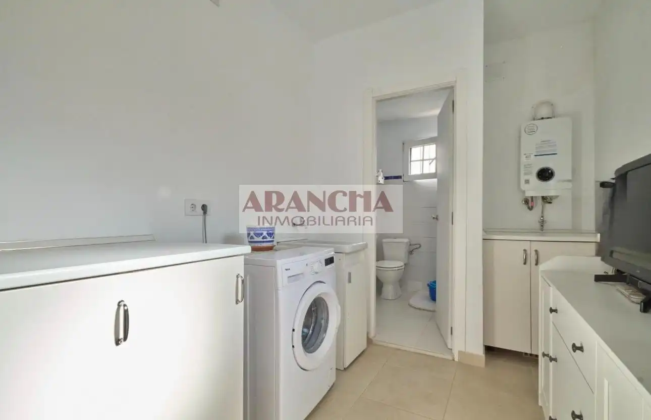 Baño de Piso en venta en Chipiona