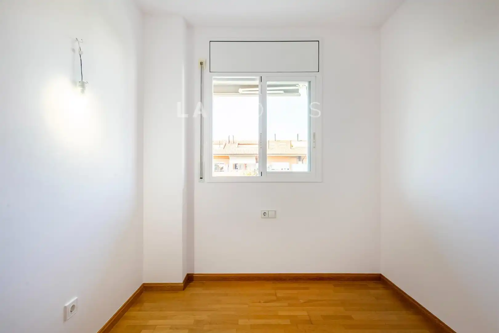 Schlafzimmer von Dachboden zum Verkauf in Sant Cugat del Vallès mit Klimaanlage, Heizung und Privatgarten