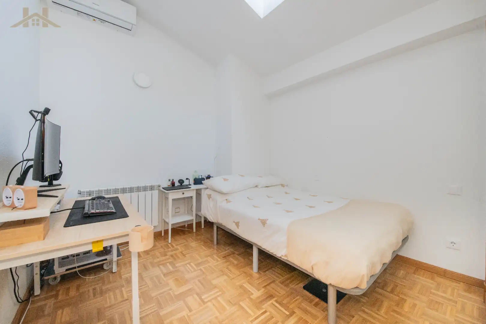Habitación de Dúplex en venta en Villaviciosa de Odón con Aire acondicionado, Calefacción y Trastero