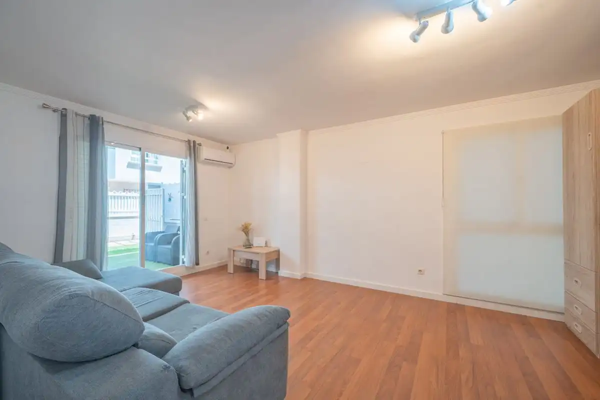Wohnzimmer von Erdgeschoss zum Verkauf in Dénia mit Klimaanlage, Heizung und Terrasse