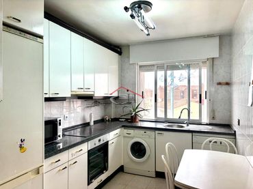 Flat for sale in Santiago Apóstol