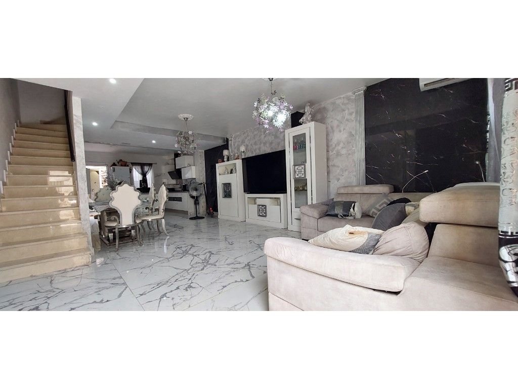 Sala d'estar de Casa o xalet en venda en  Córdoba Capital