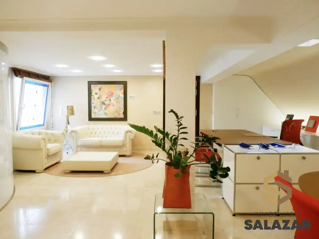 Sala de estar de Oficina en venta en Bilbao  con Aire acondicionado, Calefacción y Amueblado