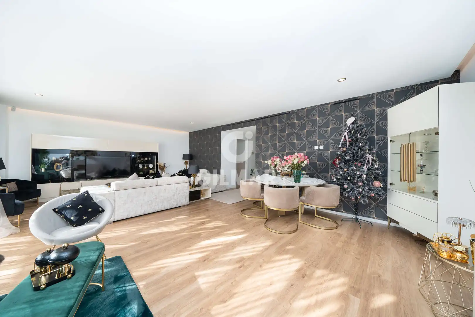Living room of Flat for sale in Madrid  with Heating, Private garden and Storage room
