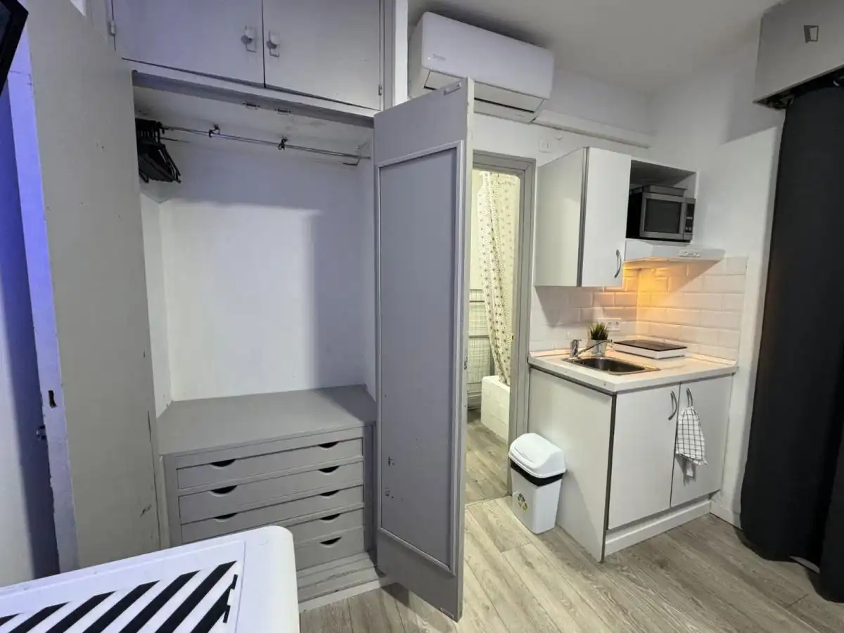 Estudio con ascensor en alquiler en Chamberí, imagen 4