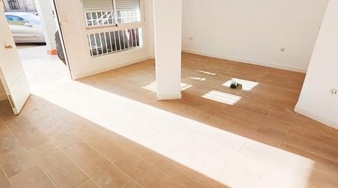 Foto 2 de Apartament en venda a Calle Candelería, Sta. Aurelia - Cantábrico - Atlàntico - La Romería, Sevilla